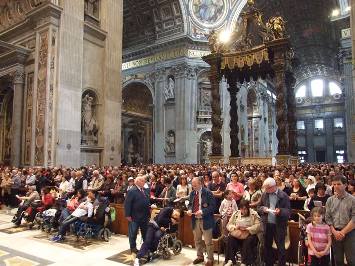 La funzione religiosa tenutasi in serata nella Basilica di San Pietro e officiata dal Vescovo della Diocesi di Trivento S.E. Mons. Domenico Scotti