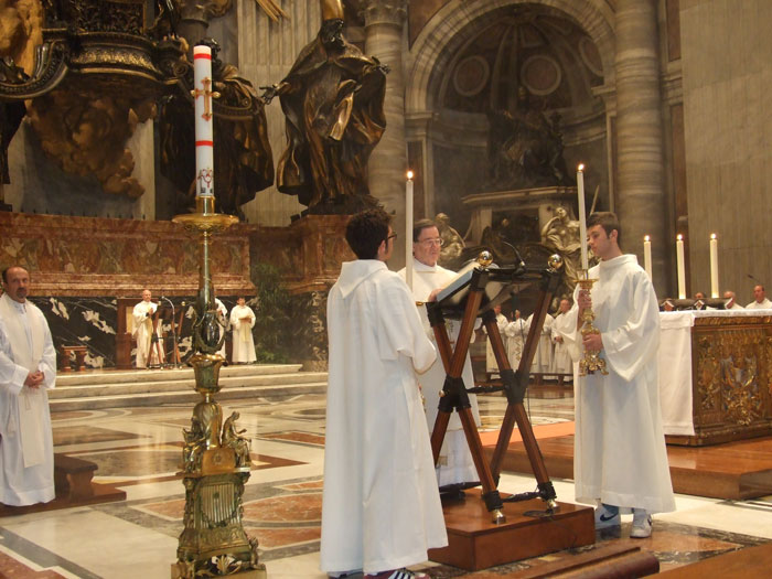 La funzione religiosa tenutasi in serata nella Basilica di San Pietro e officiata dal Vescovo della Diocesi di Trivento S.E. Mons. Domenico Scotti