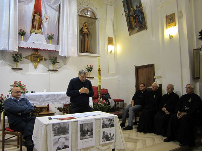 Camminare insieme... a don Ciotti.