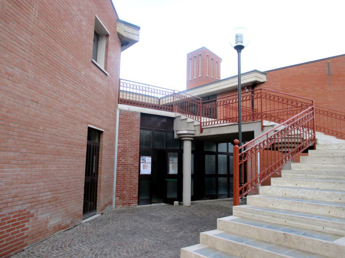 Un'immagine dell'esterno de centro sociale di Colle San Giovanni a Trivento