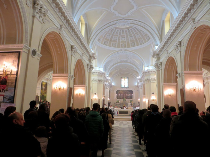 La Messa Crismale del Giovedì Santo 2014