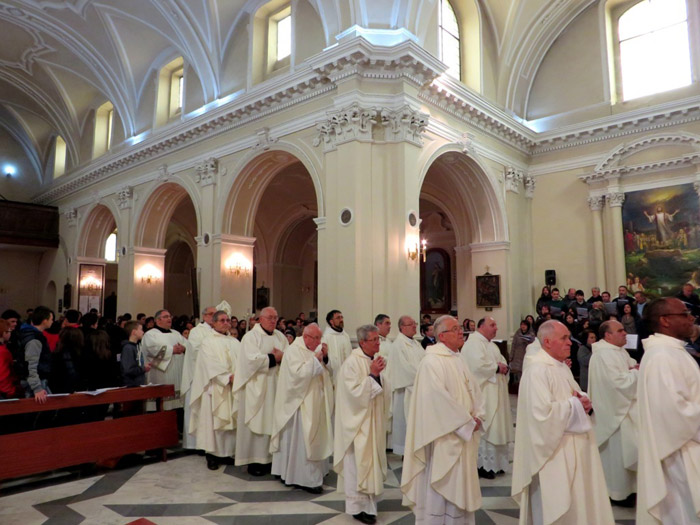 La Messa Crismale del Giovedì Santo 2014