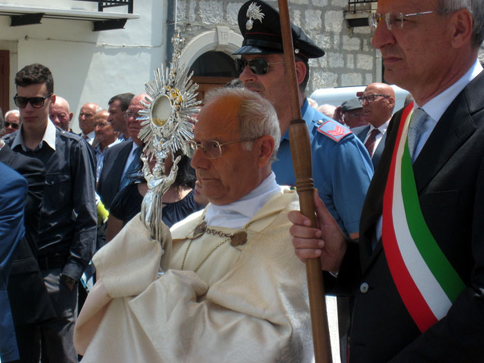 Monsignor Scotti a Schiavi