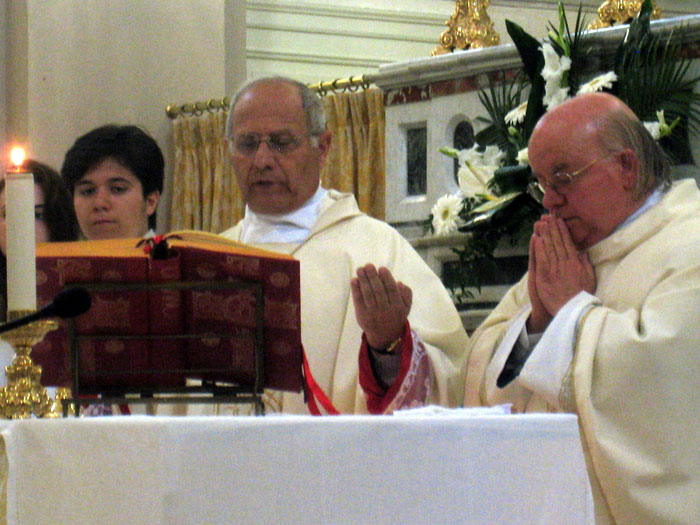 Monsignor Scotti celebra a Schiavi