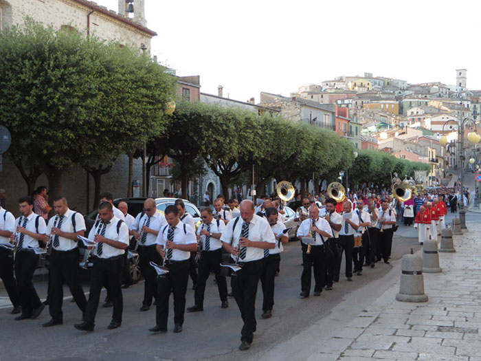 La processione dei Santi Patroni