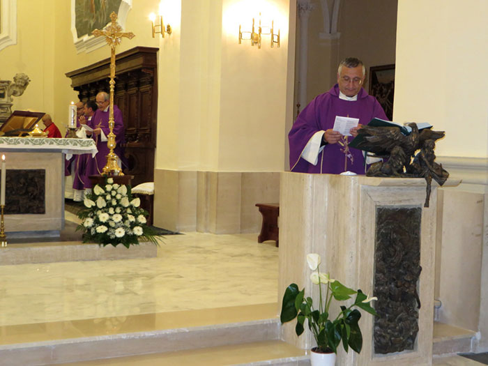 5 Novembre 2015: Santa messa per tutti i Vescovi, i Canonici e Sacerdoti defunti