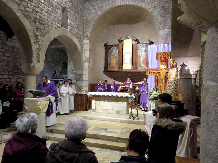 Il crocifisso di San Damiano e la statua della Madonna di Loreto in visita nella Diocesi di Trivento
