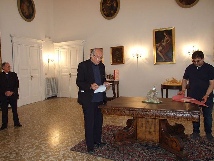 Il saluto della Curia al Vescovo Domenico Scotti