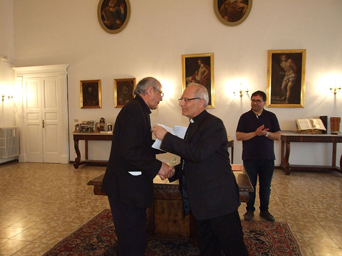 Il saluto della Curia al Vescovo Domenico Scotti