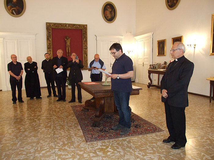 Il saluto della Curia al Vescovo Domenico Scotti