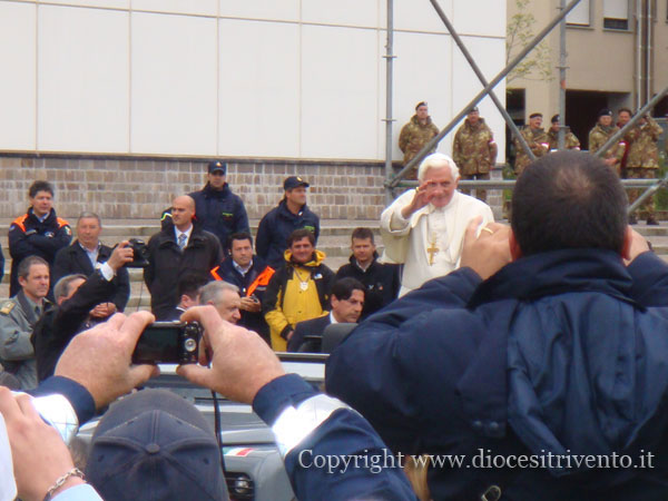 La visita del Papa a L'Aquila