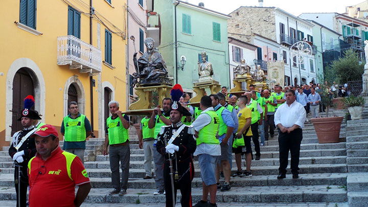 La processione dei Santi Patroni 2017