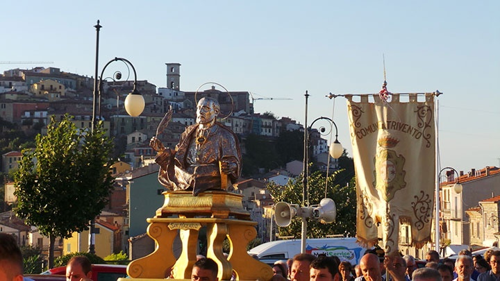 La processione dei Santi Patroni 2017