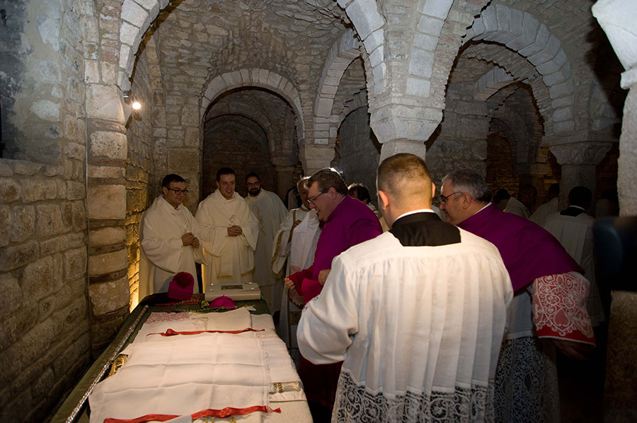 Ingresso in Diocesi del Vescovo Claudio Palumbo: l'arrivo in Cattedrale