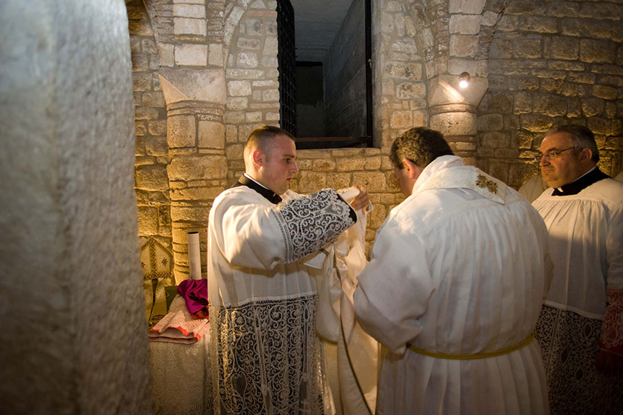 Ingresso in Diocesi del Vescovo Claudio Palumbo: l'arrivo in Cattedrale