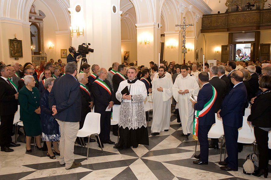 Ingresso in Diocesi del Vescovo Claudio Palumbo: l'arrivo in Cattedrale