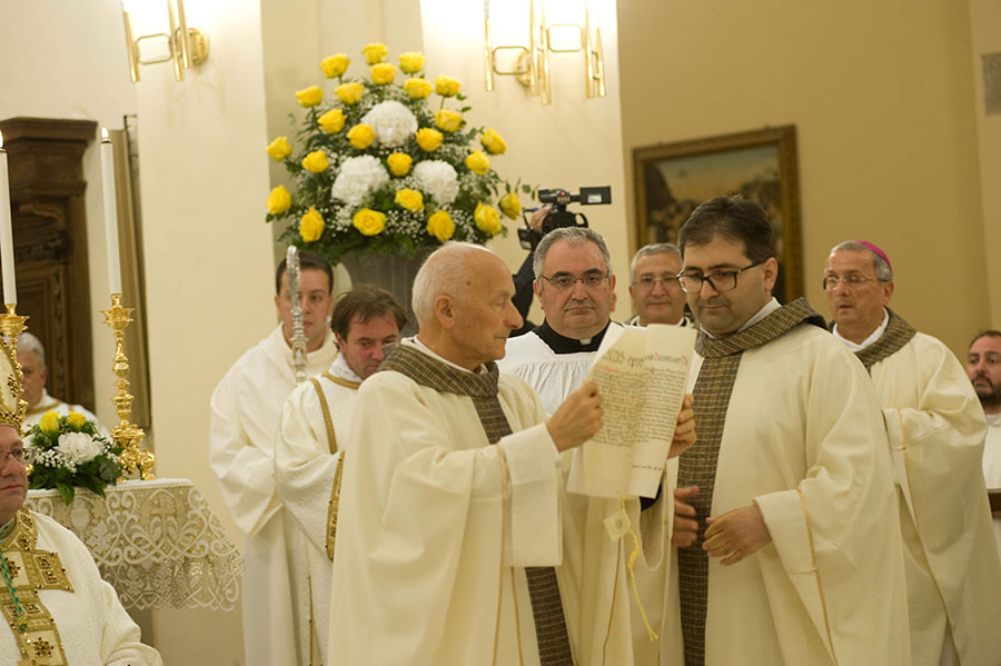 Ingresso in Diocesi del Vescovo Claudio Palumbo: l'arrivo in Cattedrale