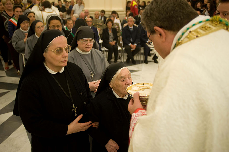 Ingresso in Diocesi del Vescovo Claudio Palumbo: la celebrazione