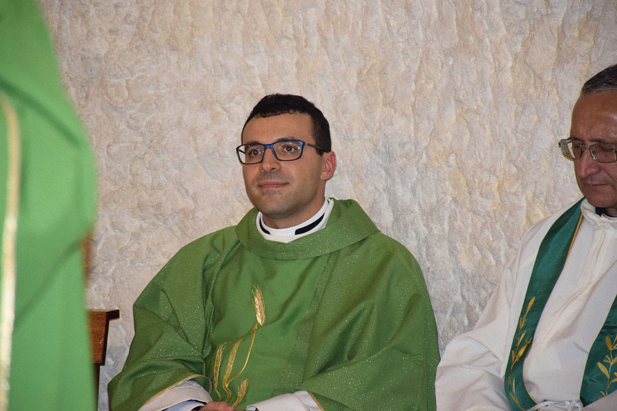 Il nuovo parroco di Pietracupa don Simone Iocca