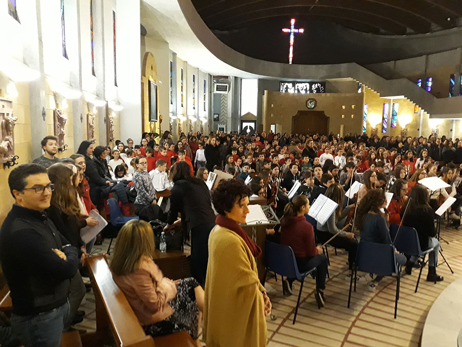 Precetto delle Scuole Medie ed Elementari ad Agnone