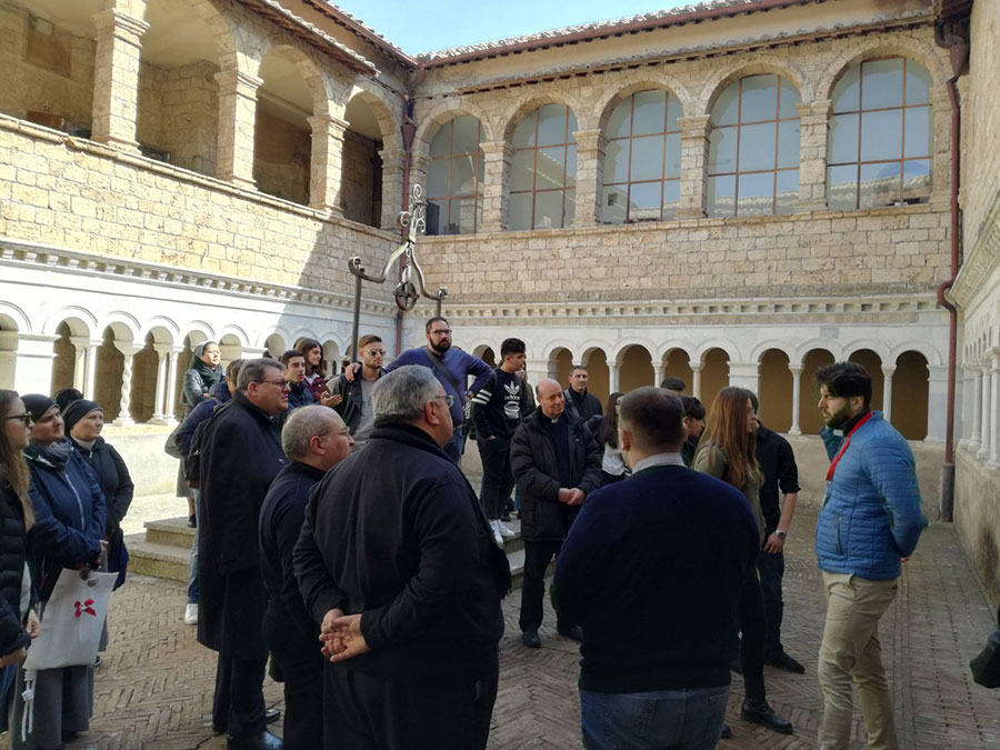 La gita del Vescovo con i giovani della Diocesi a Subiaco