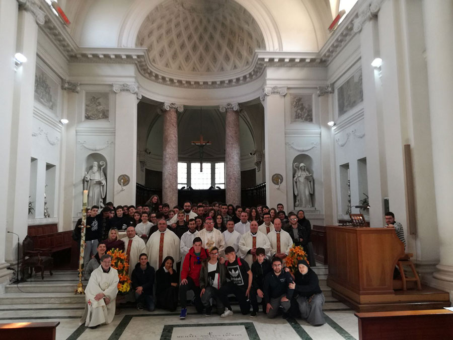 La gita del Vescovo con i giovani della Diocesi a Subiaco