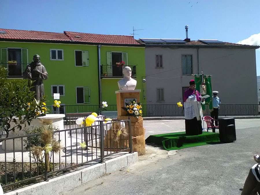 Le foto dell'inaugurazione del monumento di San Giovanni Paolo II a Belmonte