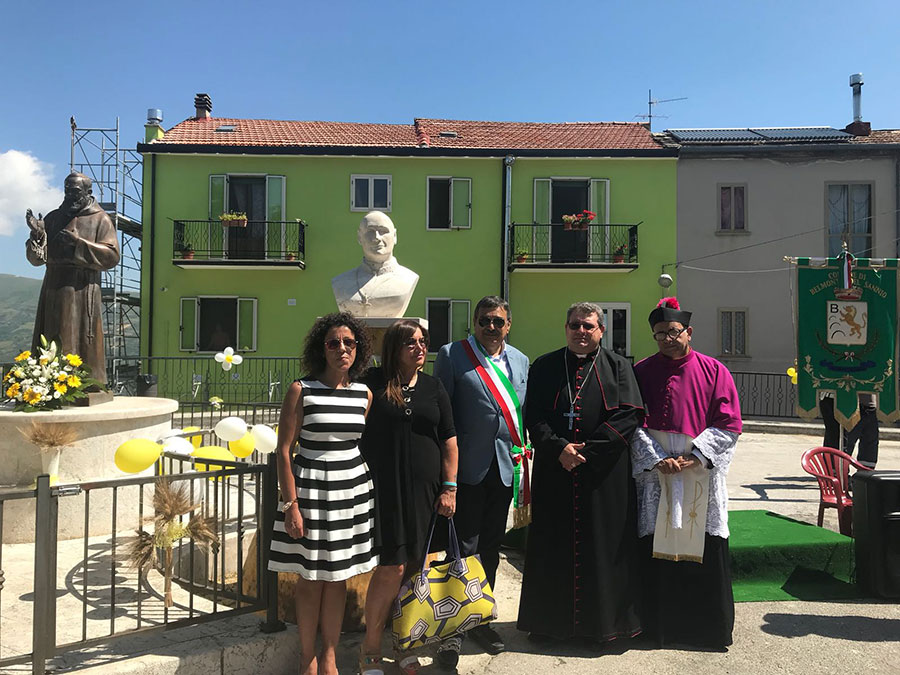 Le foto dell'inaugurazione del monumento di San Giovanni Paolo II a Belmonte