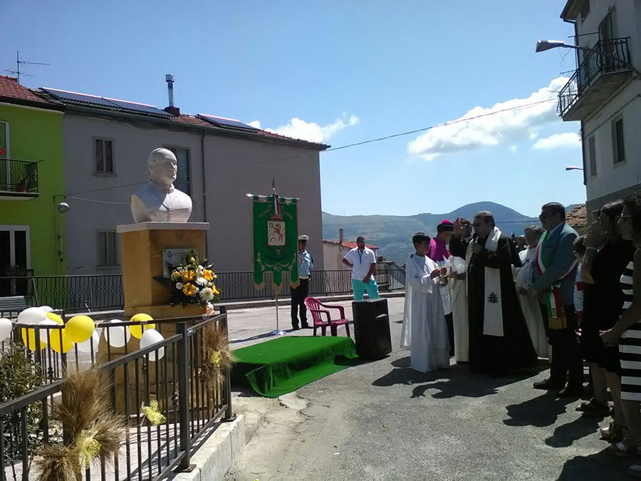 Le foto dell'inaugurazione del monumento di San Giovanni Paolo II a Belmonte