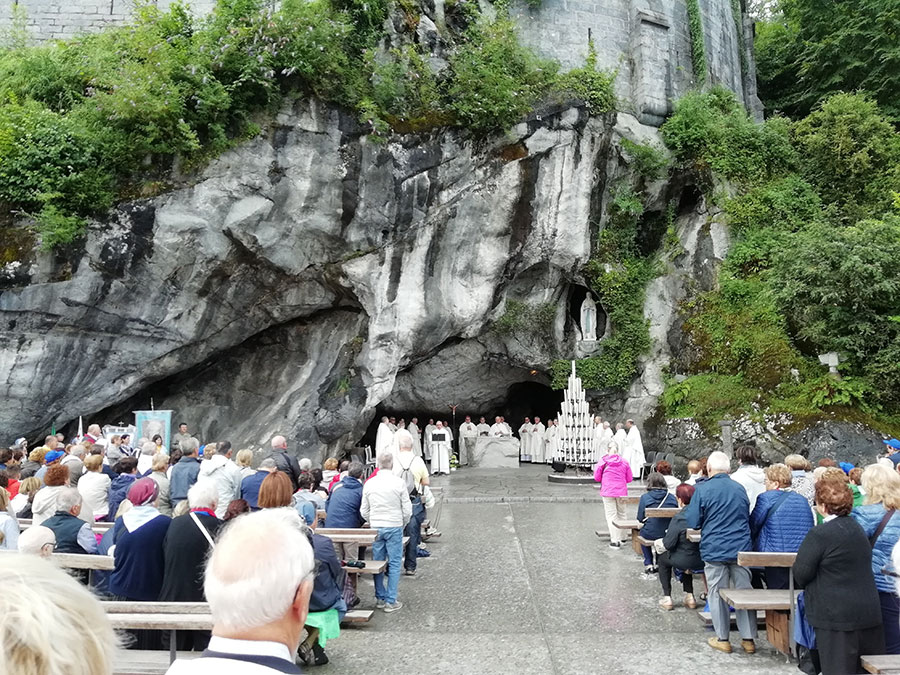 Altre immagini da Lourdes: il pellegrinaggio della Diocesi continua