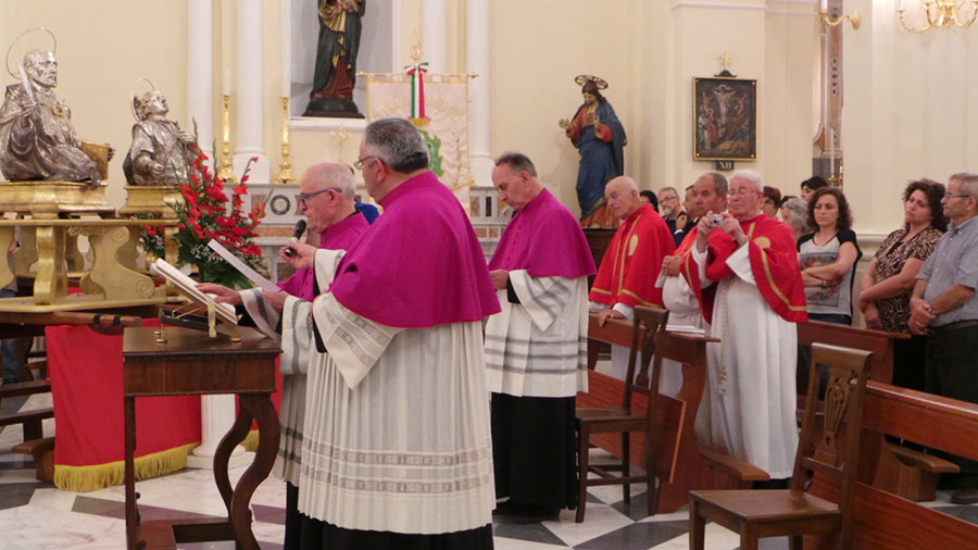 La processione dei Santi Patroni