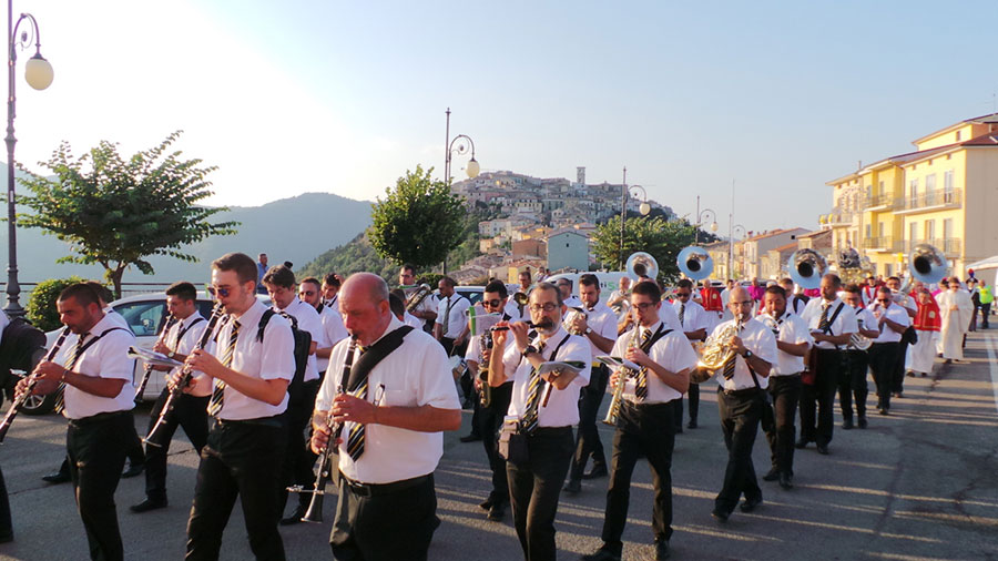 La processione dei Santi Patroni