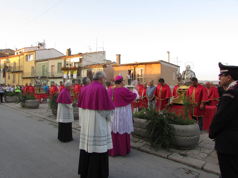 La processione dei Santi Patroni