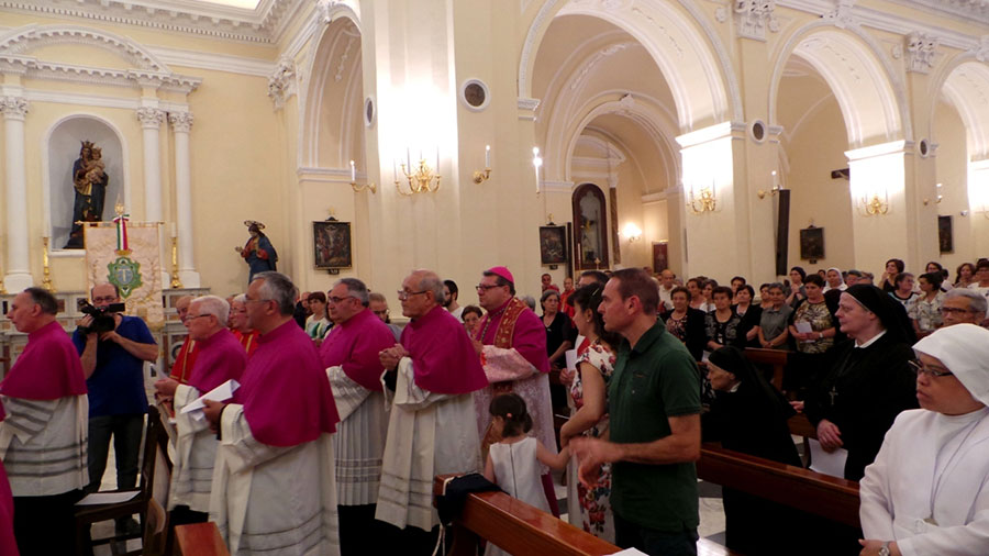 La processione dei Santi Patroni
