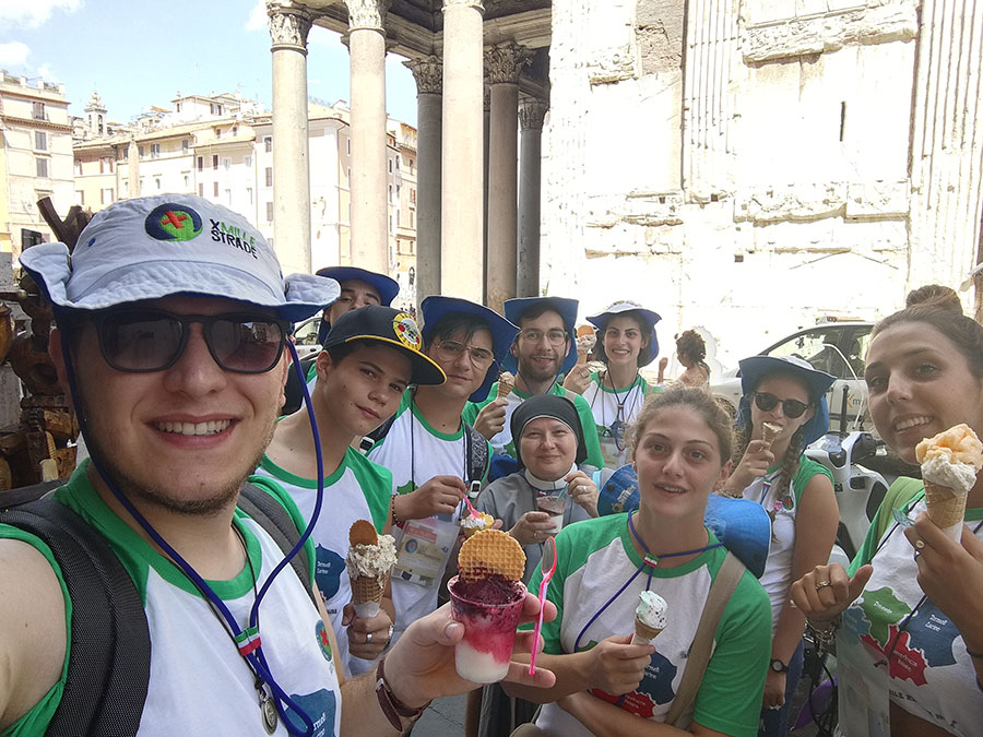 Gelato all'ombra del Pantheon