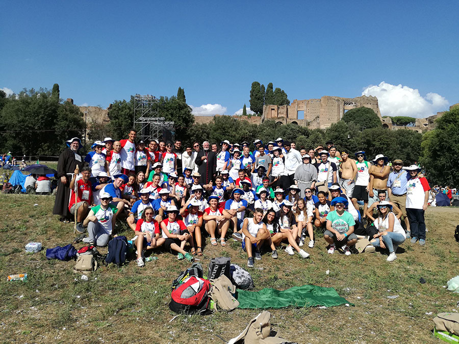 Foto di Gruppo del MOLISE , le quattro diocesi unite.