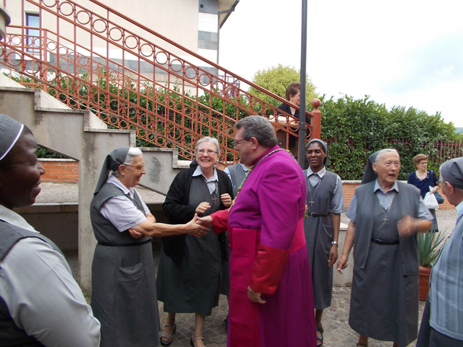 Accoglienza delle Suore Orsoline a Colle San Giovanni