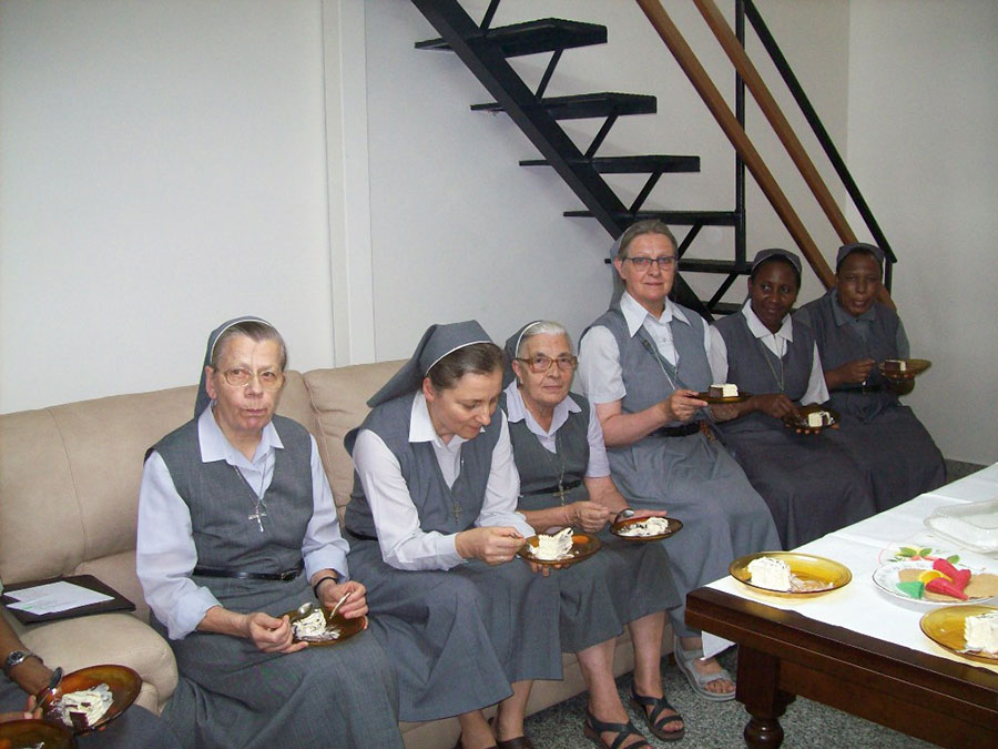 Accoglienza delle Suore Orsoline a Colle San Giovanni