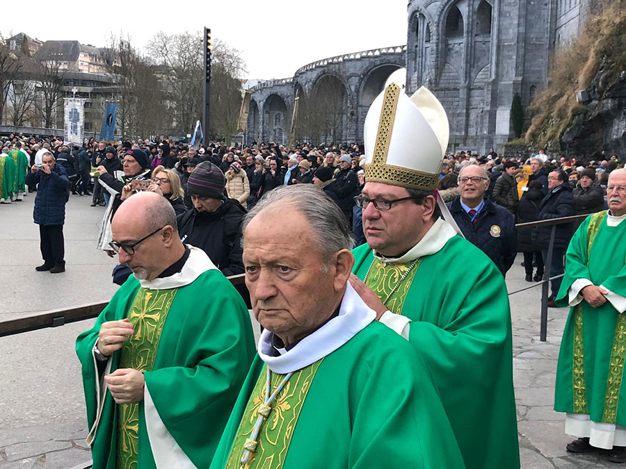Pellegrinaggio a Lourdes con il Vescovo Claudio