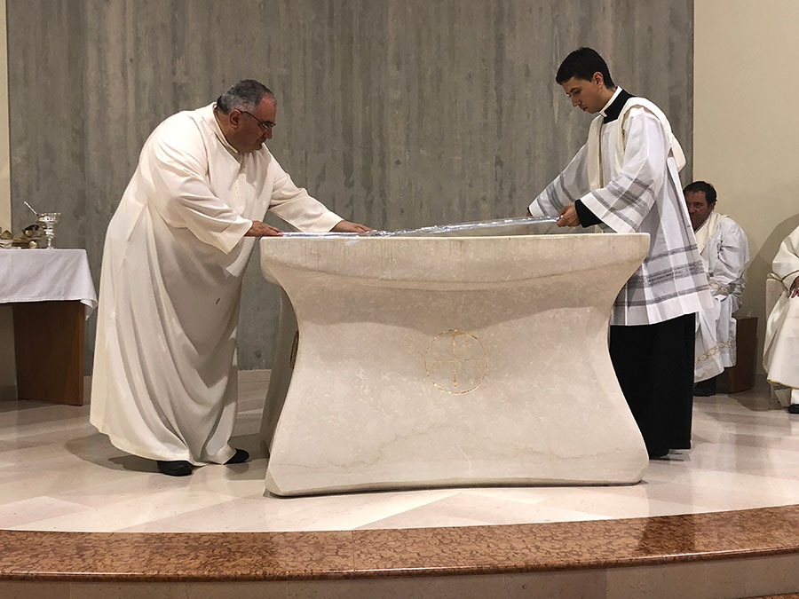 Consacrazione del nuovo altare di San Casto