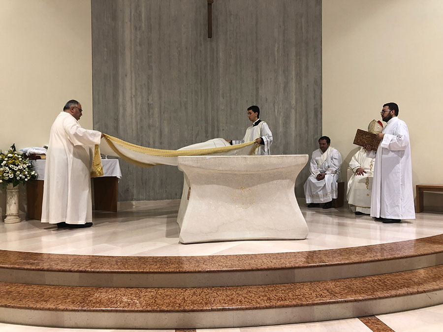 Consacrazione del nuovo altare di San Casto