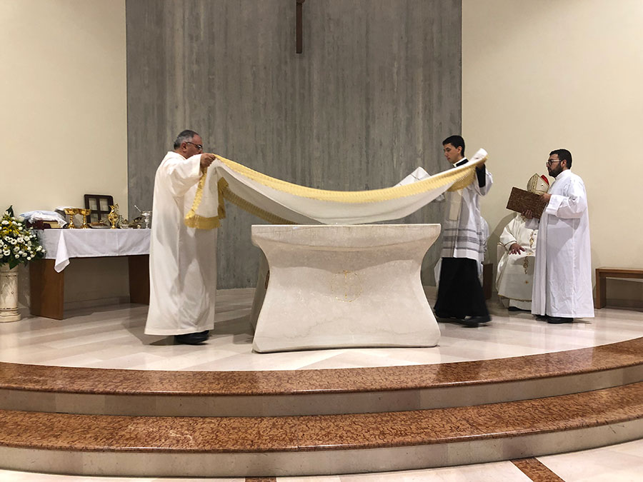 Consacrazione del nuovo altare di San Casto