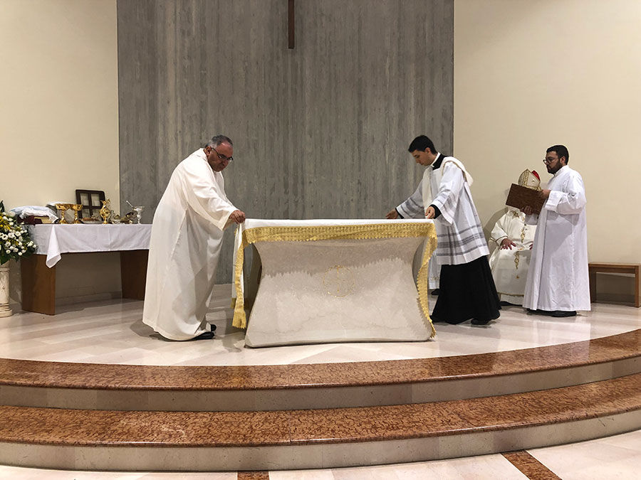 Consacrazione del nuovo altare di San Casto