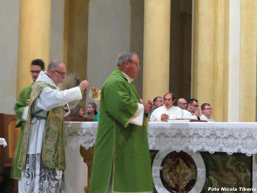 Le foto della Professione Religiosa di Don Denis Costanzo