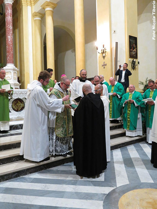 Le foto della Professione Religiosa di Don Denis Costanzo