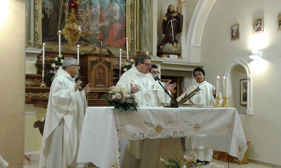 La messa del Vescovo Claudio in occasione del I novembre