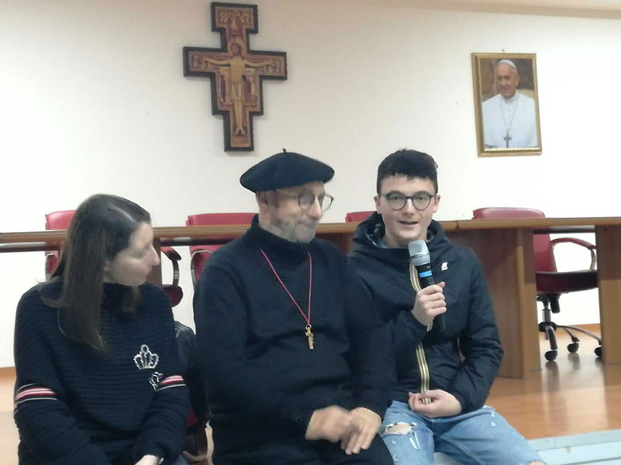 Ultimo incontro dei ragazzi della Diocesi con Padre Ernesto Della Corte