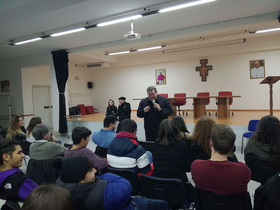 Ultimo incontro dei ragazzi della Diocesi con Padre Ernesto Della Corte