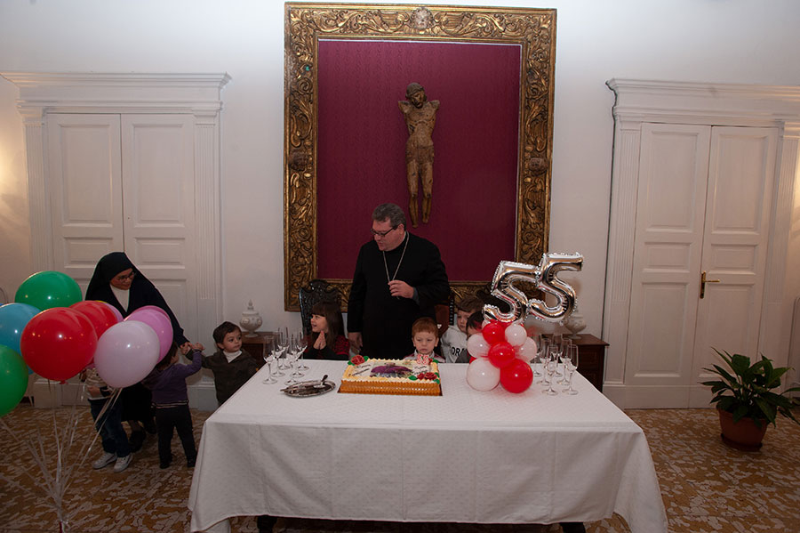 Buon compleanno Vescovo Claudio!
