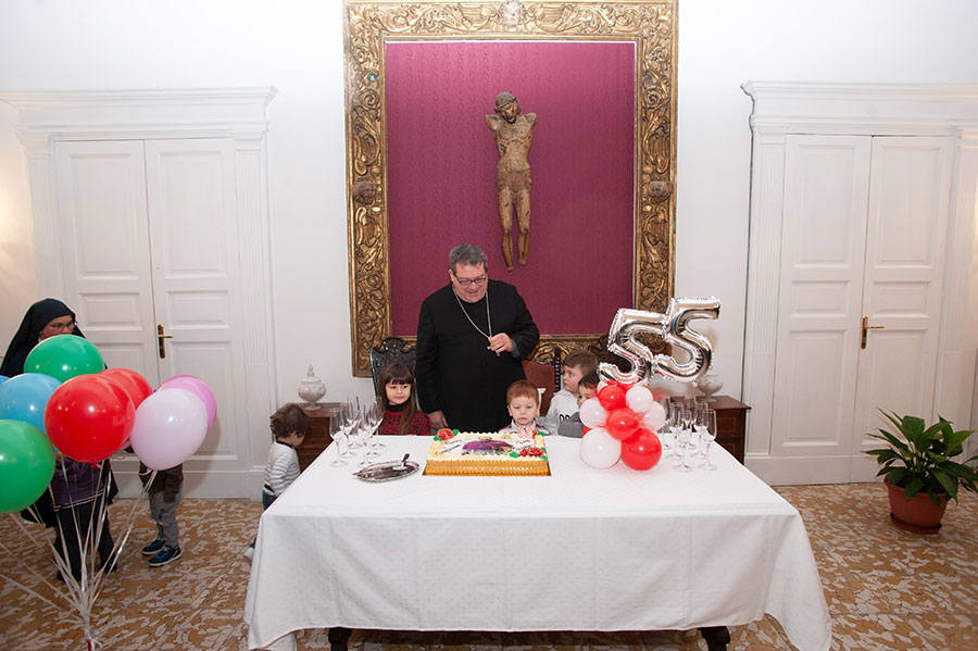 Buon compleanno Vescovo Claudio!
